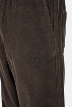 Lade das Bild in den Galerie-Viewer, PEGADOR BILASPUR WIDE CORD PANTS WALNUT BROWN WALNUT BROWN Bild 5