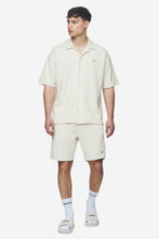 Lade das Bild in den Galerie-Viewer, PEGADOR LIBCO STRUCTURED KNIT SHORTS SALTY CREAM SALTY CREAM Bild 2
