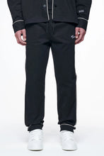Lade das Bild in den Galerie-Viewer, PEGADOR MAVIS TRACK PANTS BLACK BLACK Bild 4