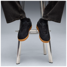Lade das Bild in den Galerie-Viewer, PUMA PALERMO GRAFTMAN PUMA BLACK-GUM Bild 2
