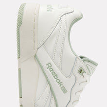 Lade das Bild in den Galerie-Viewer, REEBOK BB4000 II