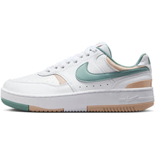 Lade das Bild in den Galerie-Viewer, NIKE GAMMA FORCE