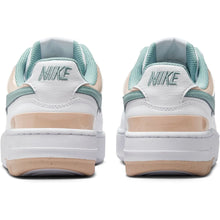 Lade das Bild in den Galerie-Viewer, NIKE GAMMA FORCE