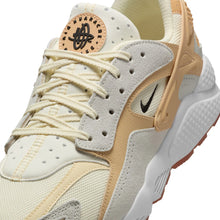 Lade das Bild in den Galerie-Viewer, NIKE AIR HUARACHE RUNNER