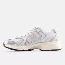 Lade das Bild in den Galerie-Viewer, NEW BALANCE 530