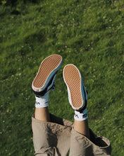 Lade das Bild in den Galerie-Viewer, VANS KNU SKOOL BLACK/TRUE WHIT Bild 5