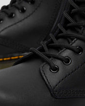 Lade das Bild in den Galerie-Viewer, DR. MARTENS 1460 J SOFTY