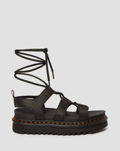 Lade das Bild in den Galerie-Viewer, DR. MARTENS NARTILLA LEDER SANDALEN MIT SCHNÜRUNG