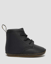 Lade das Bild in den Galerie-Viewer, DR. MARTENS 1460 CRIB
