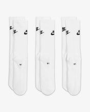 Load image into Gallery viewer, NIKE SPORTSWEAR EVERYDAY ESSENTIAL CREW SOCKEN