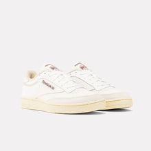 Lade das Bild in den Galerie-Viewer, REEBOK CLUB C 85
