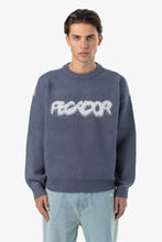 Lade das Bild in den Galerie-Viewer, PEGADOR TRIPOLE OVERSIZED KNIT SWEATER SHADOW BLUE CREAM
