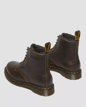 Load image into Gallery viewer, DR MARTENS 1460 GRIZZLY GEFÜTTERT
