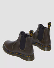 Lade das Bild in den Galerie-Viewer, DR MARTENS 2976 GRIZZLY CHELSEA BOOT GEFÜTTERT
