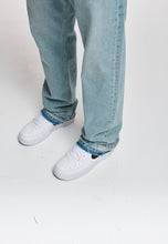 Load image into Gallery viewer, 2Y STUDIOS ARUN OPEN HEM STRAIGHT JEANS SAND BLUE
