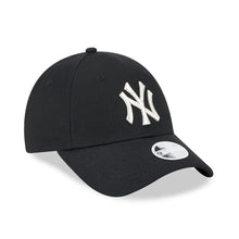 Lade das Bild in den Galerie-Viewer, NEW ERA METALLIC LOGO 9FORTY WOMEN CAP NEW YORK YANKEES
