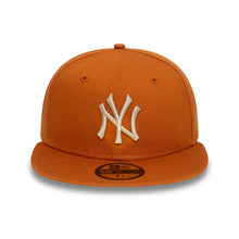 Load image into Gallery viewer, NEW ERA 59FIFTY FITTED CAP NEW YORK YANKEES
