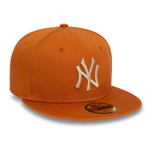 Load image into Gallery viewer, NEW ERA 59FIFTY FITTED CAP NEW YORK YANKEES
