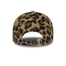 Lade das Bild in den Galerie-Viewer, NEW ERA COSY ANIMAL 9FORTY WOMEN CAP NEW YORK YANKEES
