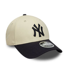 Lade das Bild in den Galerie-Viewer, NEW ERA 9FORTY M-CROWN SNAPBACK NEW YORK YANKEES
