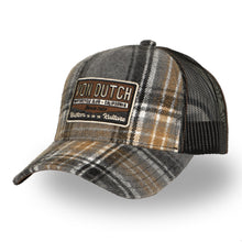 Lade das Bild in den Galerie-Viewer, VON DUTCH PLAID FLANNEL TRUCKER CAP
