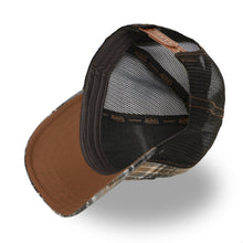 Lade das Bild in den Galerie-Viewer, VON DUTCH PLAID FLANNEL TRUCKER CAP
