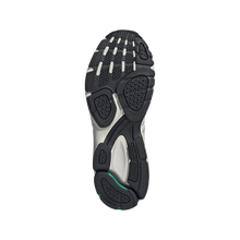 Lade das Bild in den Galerie-Viewer, ADIDAS SPIRITAIN 2000
