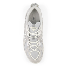 Lade das Bild in den Galerie-Viewer, NEW BALANCE 610
