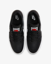 Lade das Bild in den Galerie-Viewer, NIKE FULL FORCE LOW
