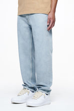 Load image into Gallery viewer, PEGADOR BAYLI BAGGY JEANS WASHED LIGHT BLUE
