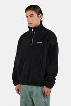 Lade das Bild in den Galerie-Viewer, PEGADOR PUKA TEDDY HALF ZIP SWEATER BLACK
