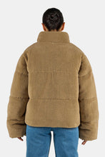 Lade das Bild in den Galerie-Viewer, PEGADOR GEORGIA TEDDY PUFFER JACKET SAND
