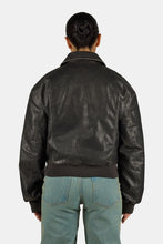 Lade das Bild in den Galerie-Viewer, PEGADOR PRENIN FAUX LEATHER BOMBERJACKET BLACK
