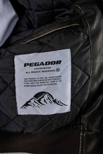 Lade das Bild in den Galerie-Viewer, PEGADOR PRENIN FAUX LEATHER BOMBERJACKET BLACK
