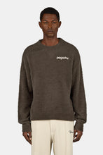 Lade das Bild in den Galerie-Viewer, PEGADOR DALIAN FURRY KNIT SWEATER WALNUT BROWN
