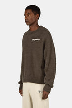 Lade das Bild in den Galerie-Viewer, PEGADOR DALIAN FURRY KNIT SWEATER WALNUT BROWN
