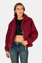 Lade das Bild in den Galerie-Viewer, PEGADOR ENNA TEDDY JACKET BURGUNDY RED

