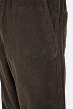 Lade das Bild in den Galerie-Viewer, PEGADOR BILASPUR WIDE CORD PANTS WALNUT BROWN
