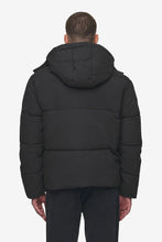 Lade das Bild in den Galerie-Viewer, PEGADOR CARVEL WATER-REACTIVE LOGO PUFFER JACKET BLACK
