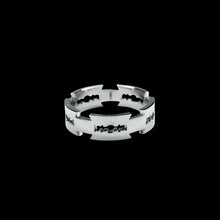 Load image into Gallery viewer, FAINZ RAZOR BLADE RING
