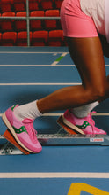 Lade das Bild in den Galerie-Viewer, SAUCONY TRAINER 80

