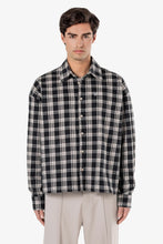 Lade das Bild in den Galerie-Viewer, PEGADOR BEVILL FLANELL SHIRT WASHED DARK STONE BLACK
