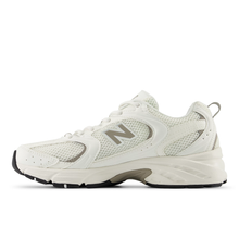 Load image into Gallery viewer, NEW BALANCE 530
