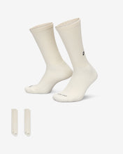 Lade das Bild in den Galerie-Viewer, NIKE EVERYDAY CUSHIONED CREW SOCKEN 2ER PACK
