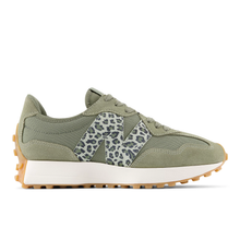 Load image into Gallery viewer, NEW BALANCE 327
