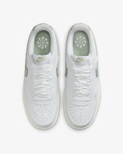 Lade das Bild in den Galerie-Viewer, NIKE W COURT VISION LOW NEXT NATURE
