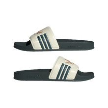 Load image into Gallery viewer, ADIDAS ADILETTE CREWHT/MINERGREE/WAR Bild 2
