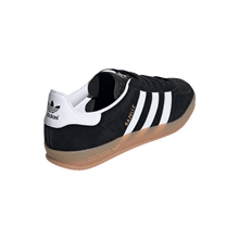 Lade das Bild in den Galerie-Viewer, ADIDAS GAZELLE INDOOR CBLACK/FTWWHT/GUM2 Bild 7
