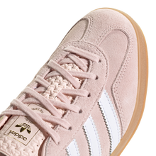 Load image into Gallery viewer, ADIDAS GAZELLE INDOOR W SANPIN/FTWWHT/GUM3 Bild 3
