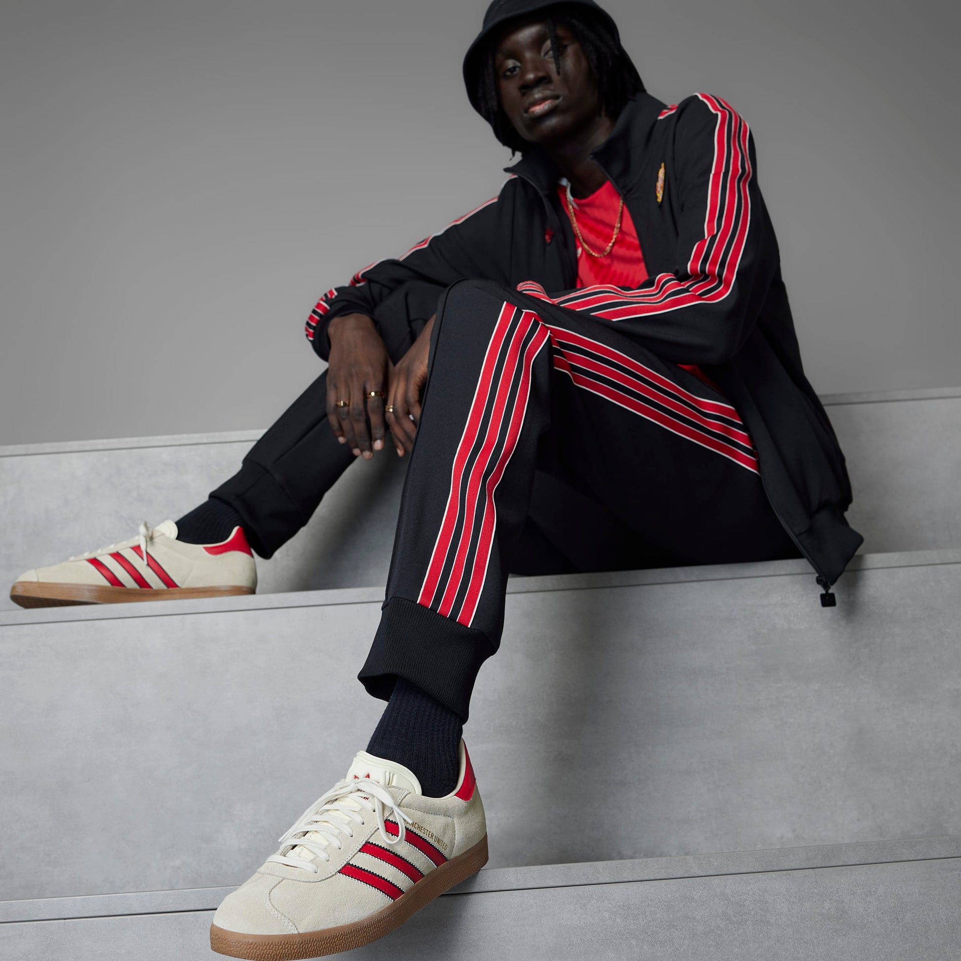 ADIDAS GAZELLE TERRACE ICON MANCHESTER UNITED CREWHT/MUFRED/CBLACK Bild 10